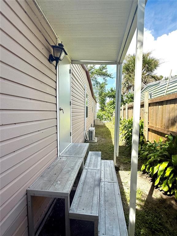 3603 SE 35TH AVENUE photo 2