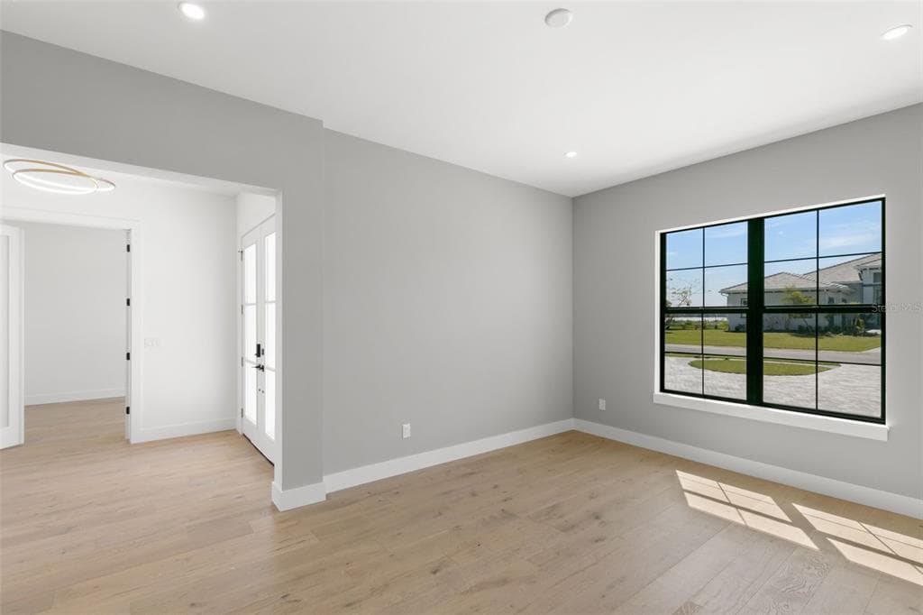 1810 4TH STREET E photo 17