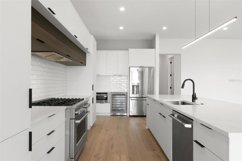 1810 4TH STREET E photo 7