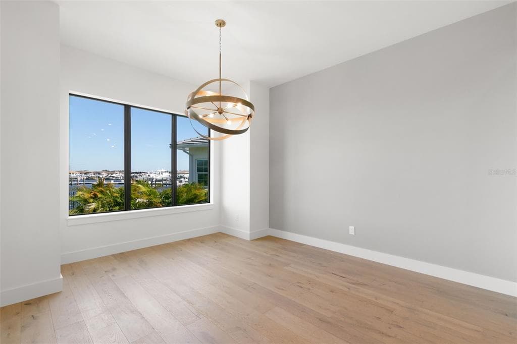 1810 4TH STREET E photo 10