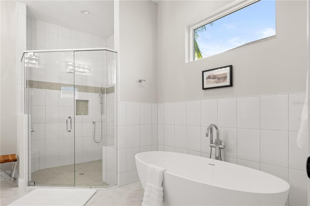 2559 PALM AVENUE photo 20