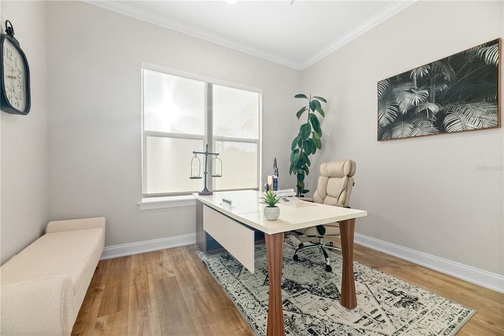2559 PALM AVENUE photo 8