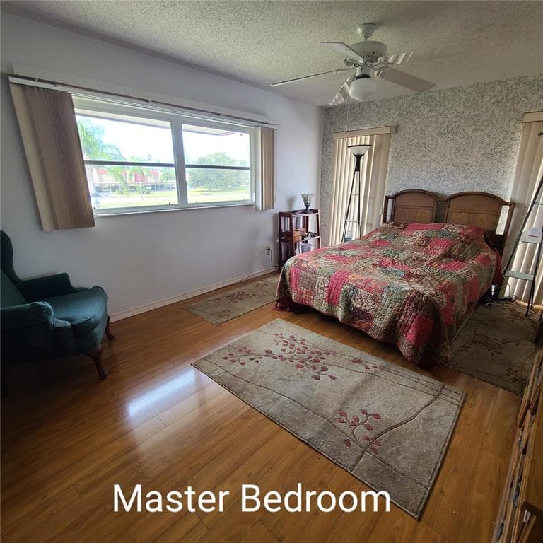 220 BUTTONWOOD CIRCLE 220 photo 23