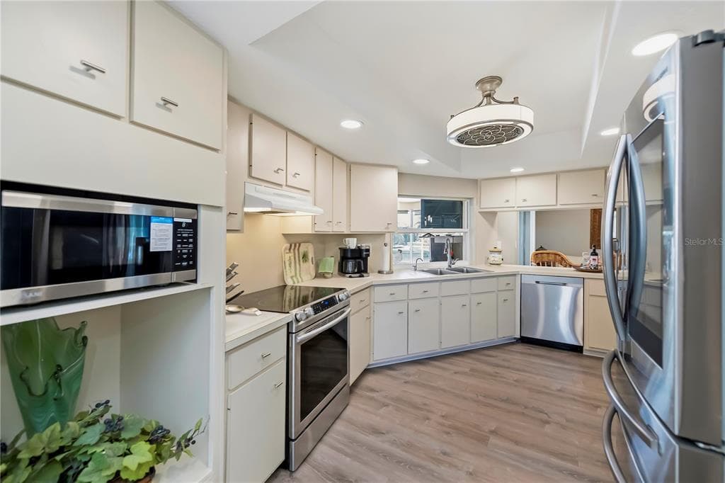 69 SABAL DRIVE photo 18
