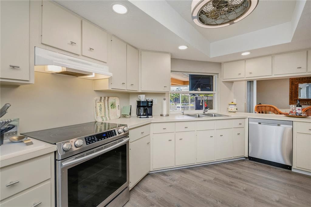 69 SABAL DRIVE photo 19