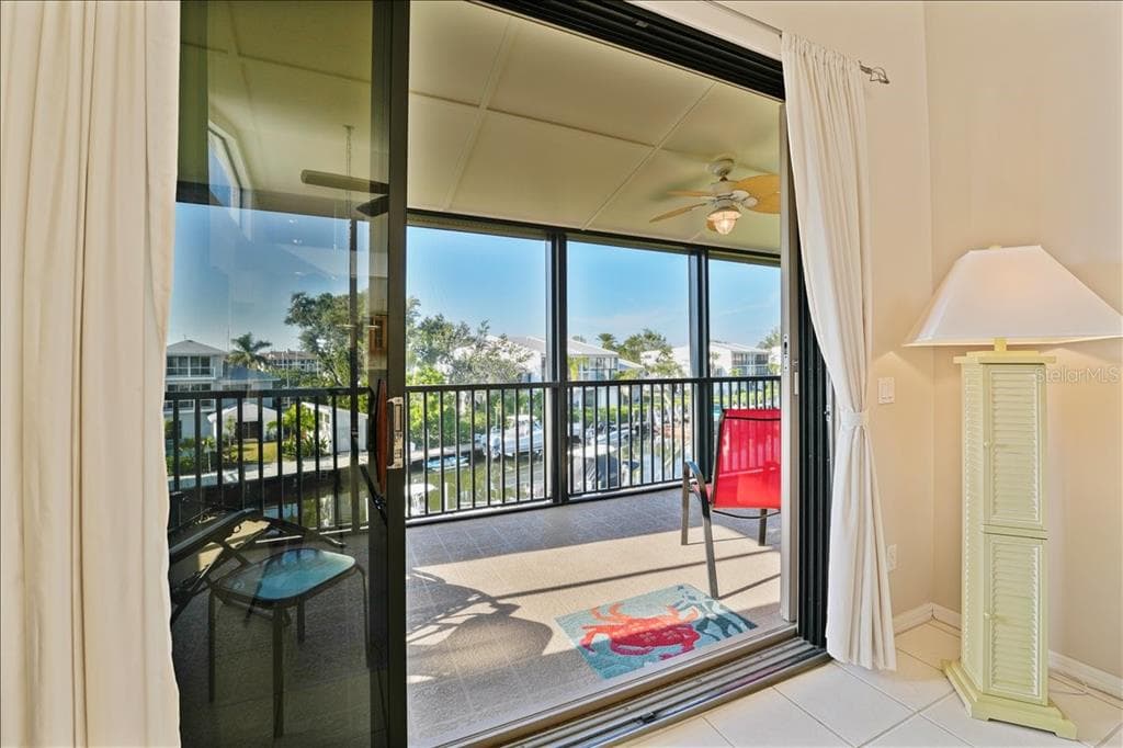 4112 128TH STREET W 605 photo 25