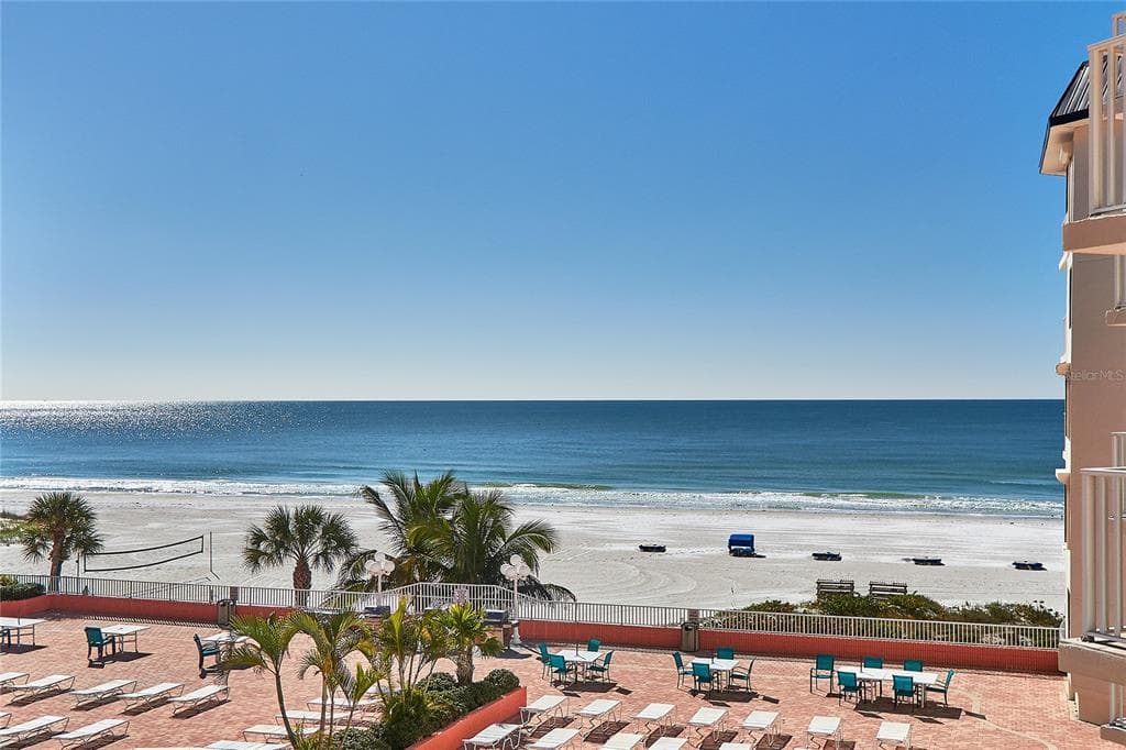 18400 GULF BOULEVARD 1206 photo 4