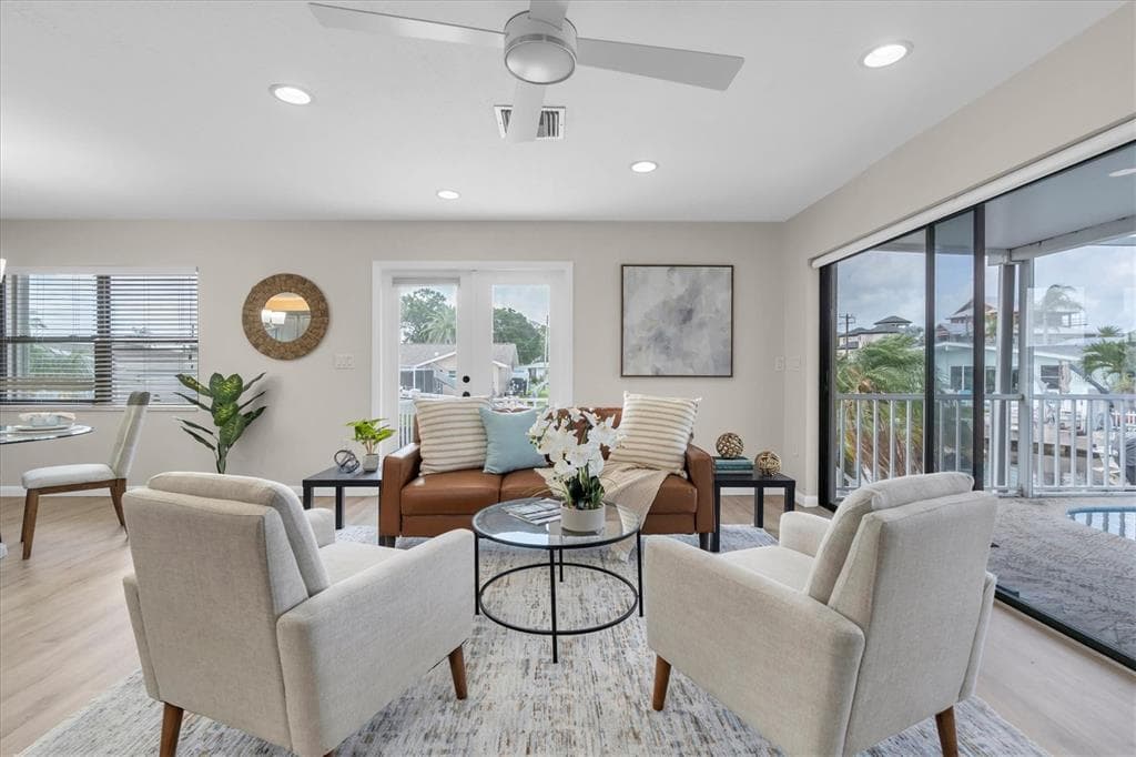 212 WESTWINDS DRIVE photo 8