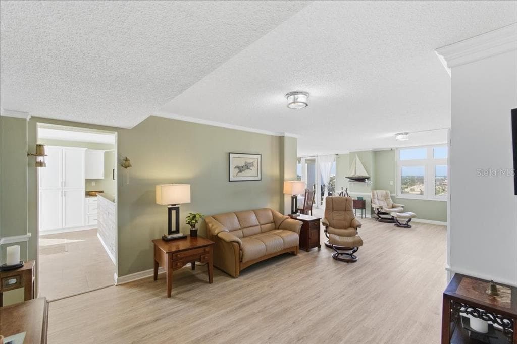 395 S ATLANTIC AVENUE 501 photo 5