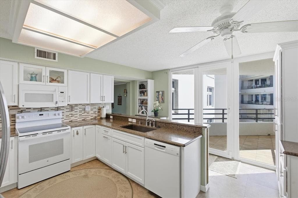 395 S ATLANTIC AVENUE 501 photo 11