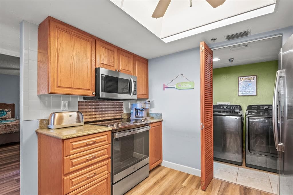 3757 S ATLANTIC AVENUE 102 photo 13