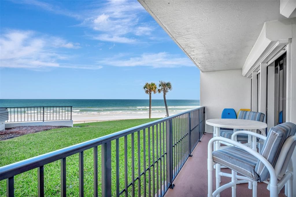 3757 S ATLANTIC AVENUE 102 photo 4