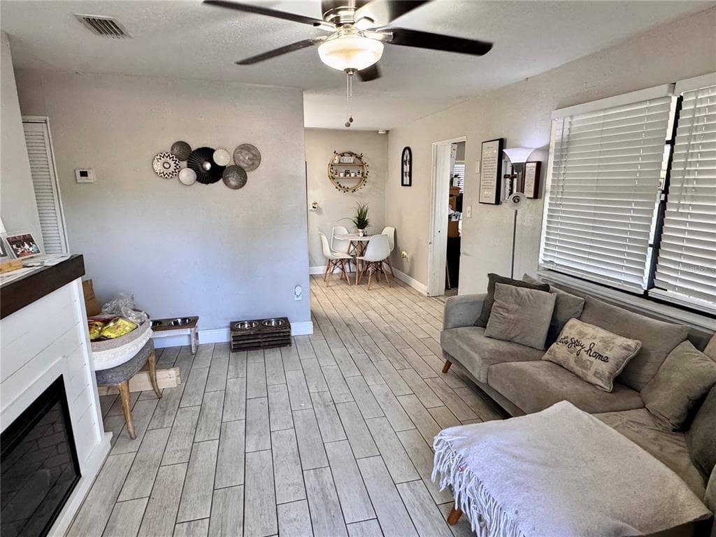 3810 JOHNSON STREET photo 7