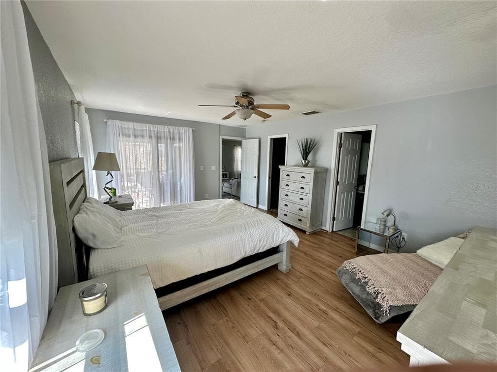 802 MARCIA LOOP photo 9