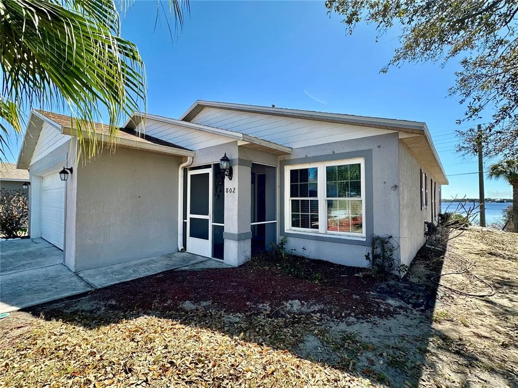 802 MARCIA LOOP photo 25