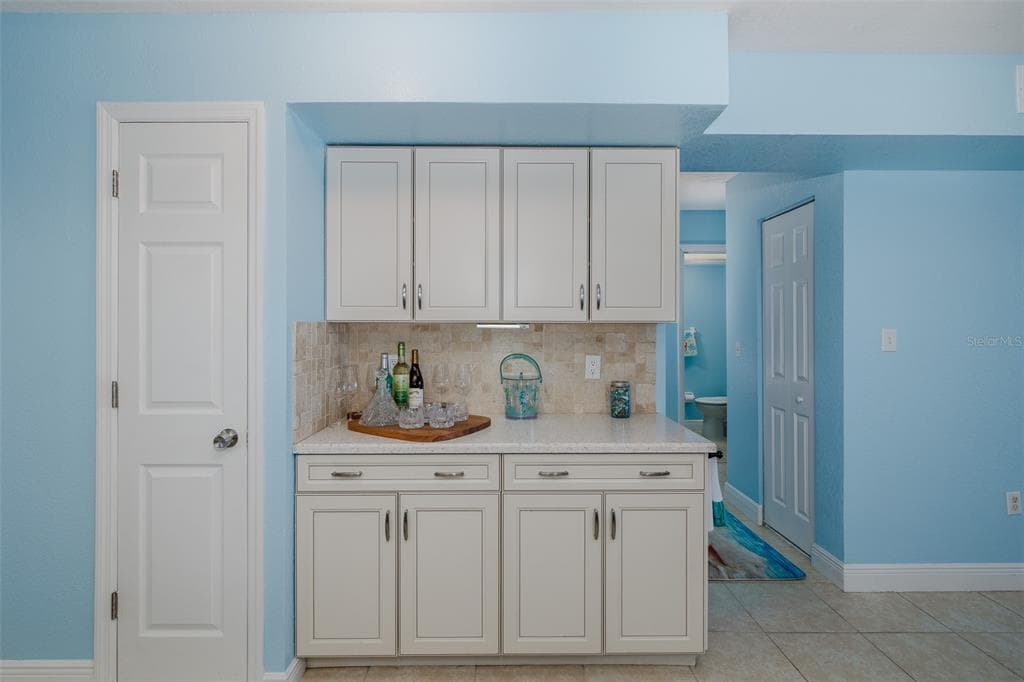 4939 FLORAMAR TERRACE 312 photo 8