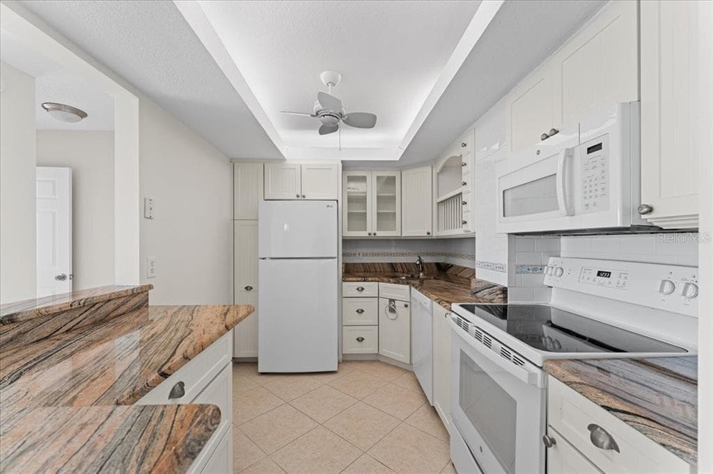 4900 BRITTANY DRIVE S 812 photo 24