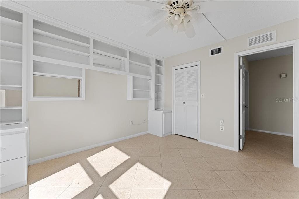 4900 BRITTANY DRIVE S 812 photo 18