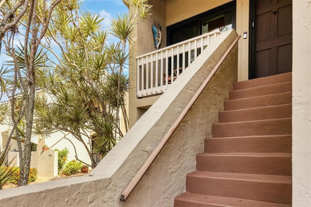 5270 GULF OF MEXICO DRIVE 508 photo 8