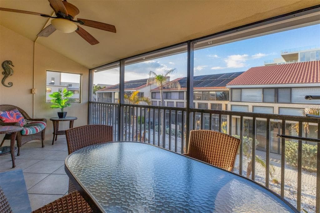 4621 GULF OF MEXICO DRIVE 10D photo 19