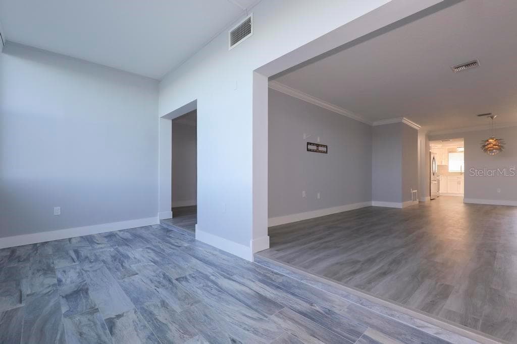 5 GATESHEAD DRIVE 107 photo 4
