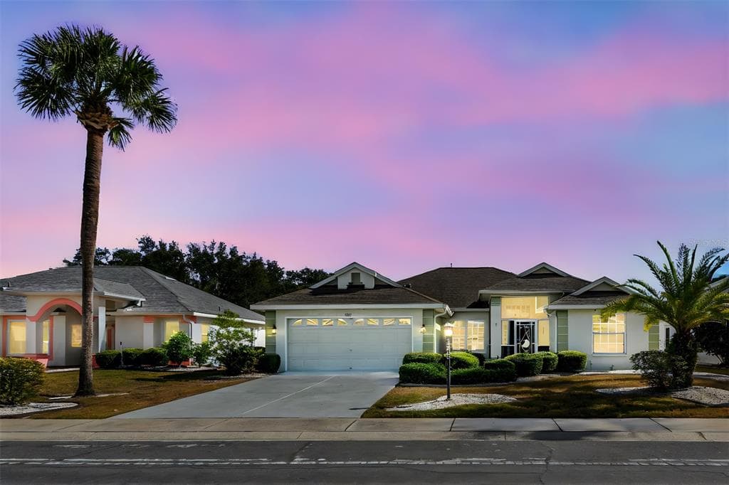 2305 E DEL WEBB BLVD photo 2