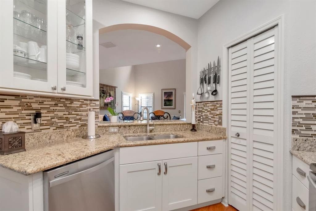 2217 TUSCANY TRACE 10 photo 10