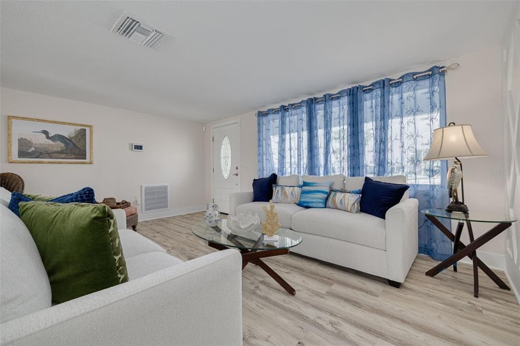 6606 BEACH BOULEVARD photo 10
