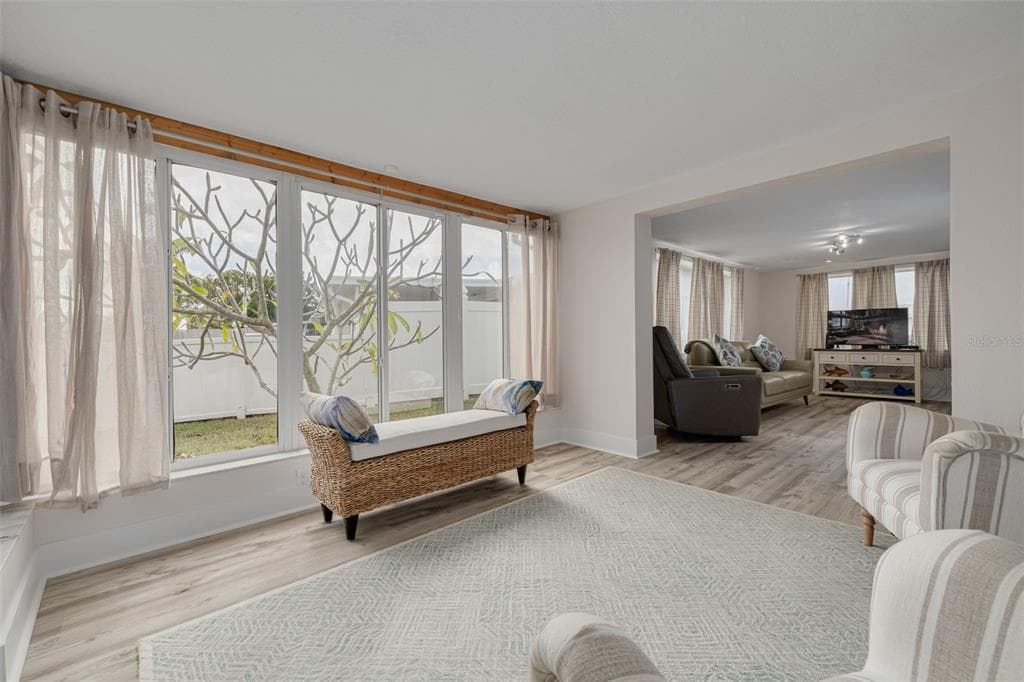 6606 BEACH BOULEVARD photo 15