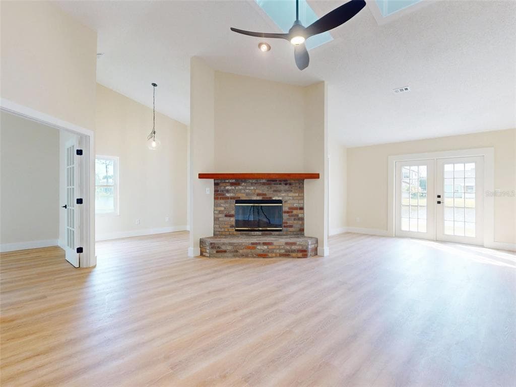 804 SOFT PINE COURT photo 6