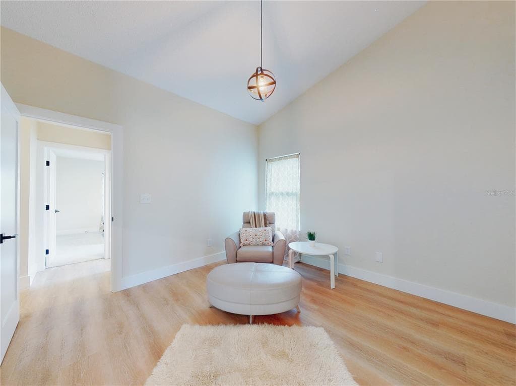804 SOFT PINE COURT photo 13