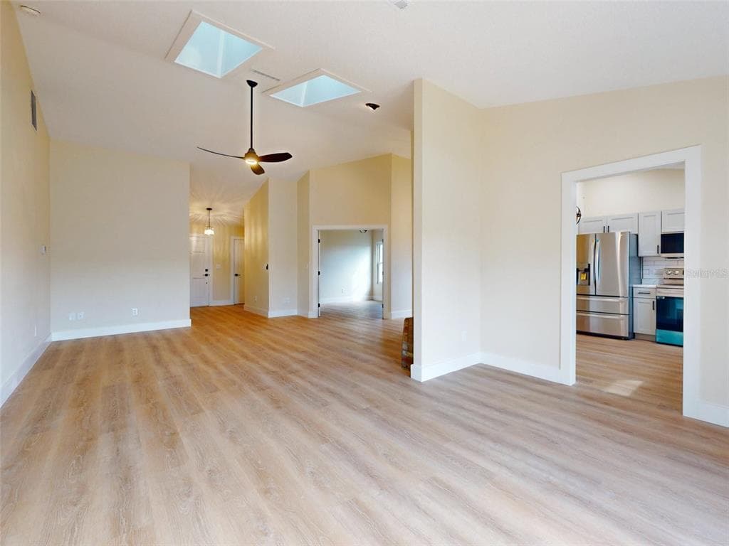 804 SOFT PINE COURT photo 12