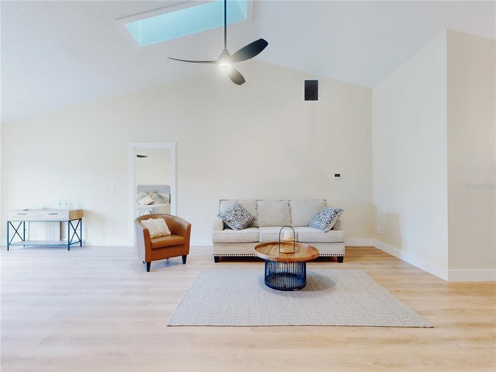 804 SOFT PINE COURT photo 7