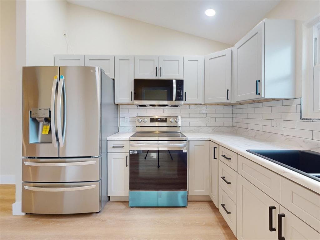804 SOFT PINE COURT photo 24