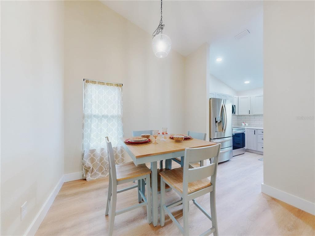 804 SOFT PINE COURT photo 18
