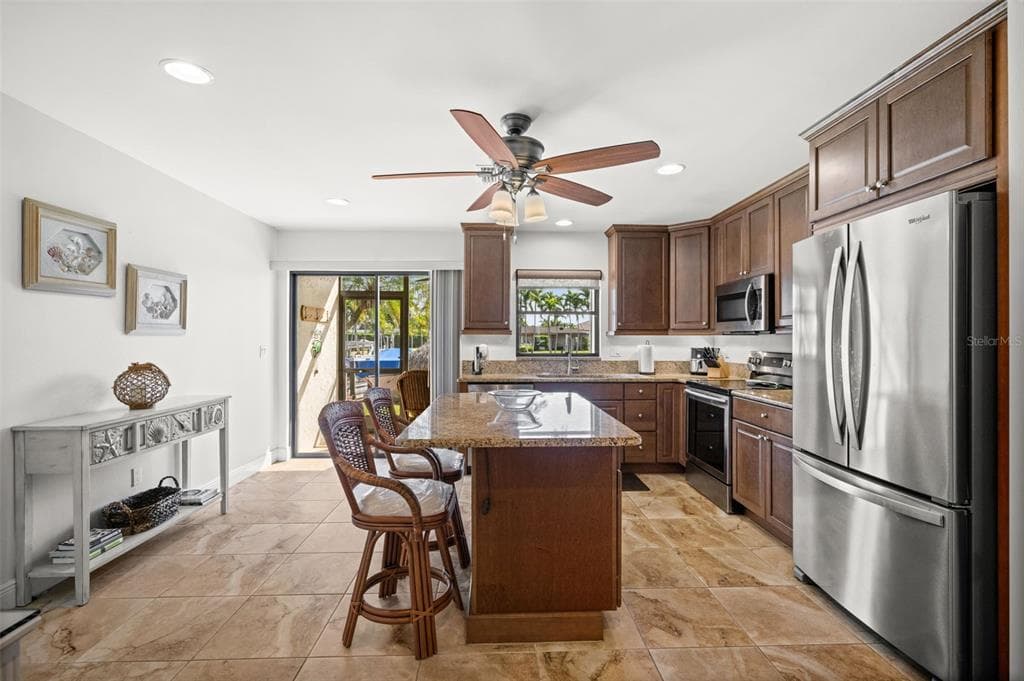 4803 SW SANTA BARBARA COURT 8 photo 8