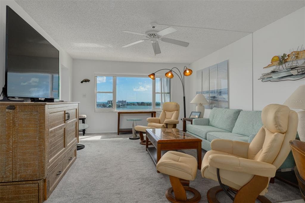 4525 COVE CIRCLE 1002 photo 11