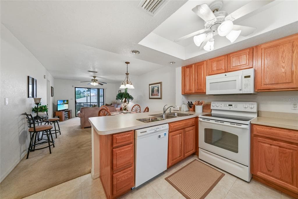 25225 RAMPART BOULEVARD 1607 photo 5