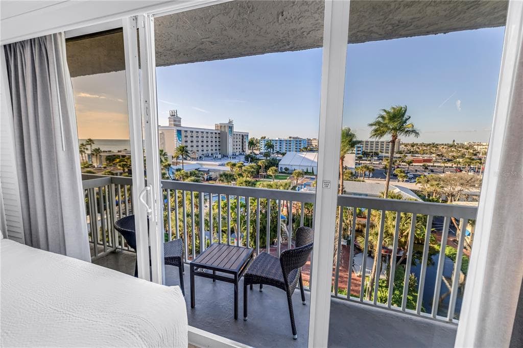 5500 GULF BOULEVARD 6248 photo 7