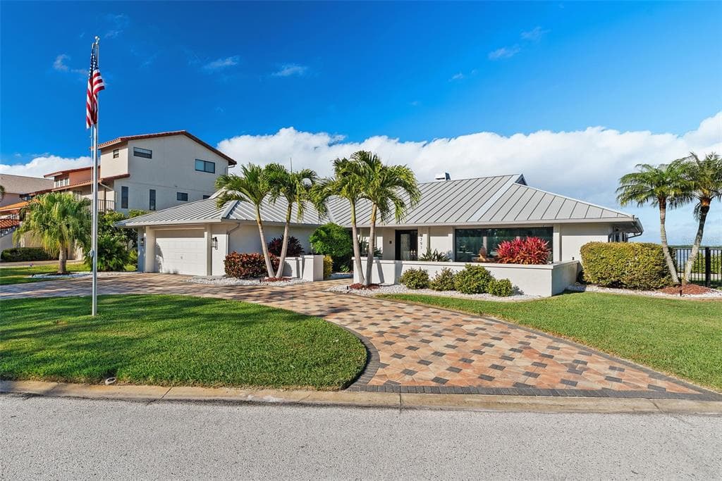 5791 WESTSHORE DRIVE photo 23