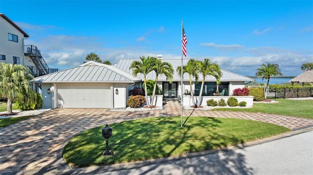 5791 WESTSHORE DRIVE photo 17