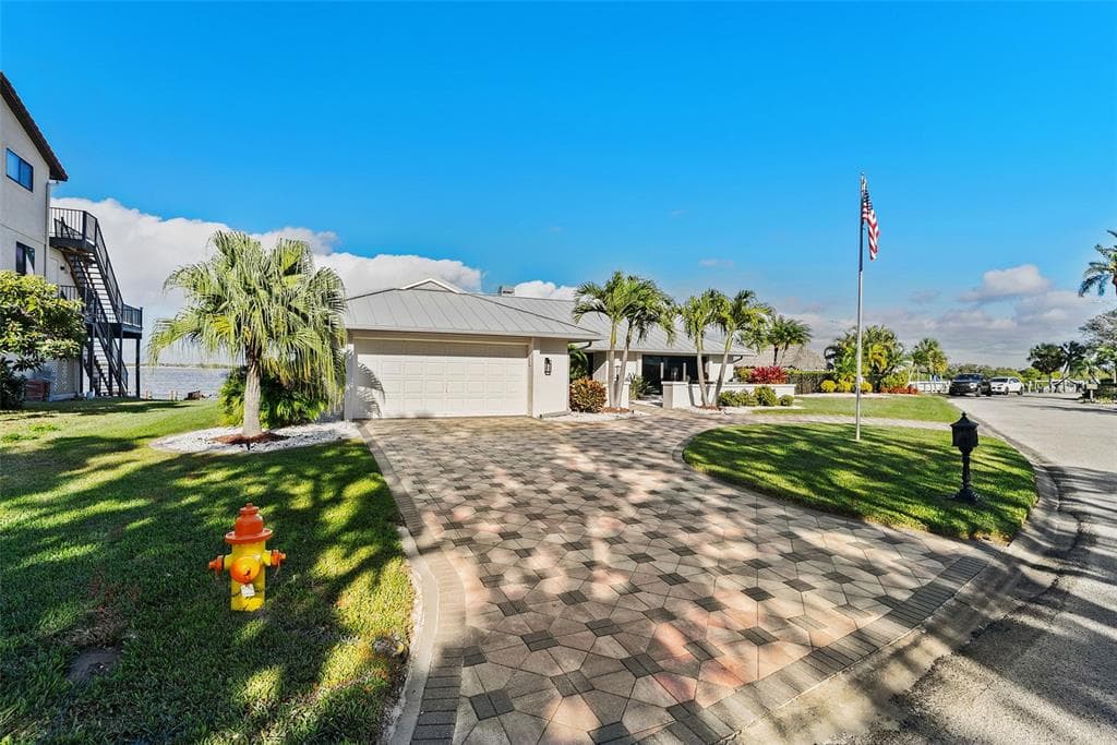 5791 WESTSHORE DRIVE photo 21
