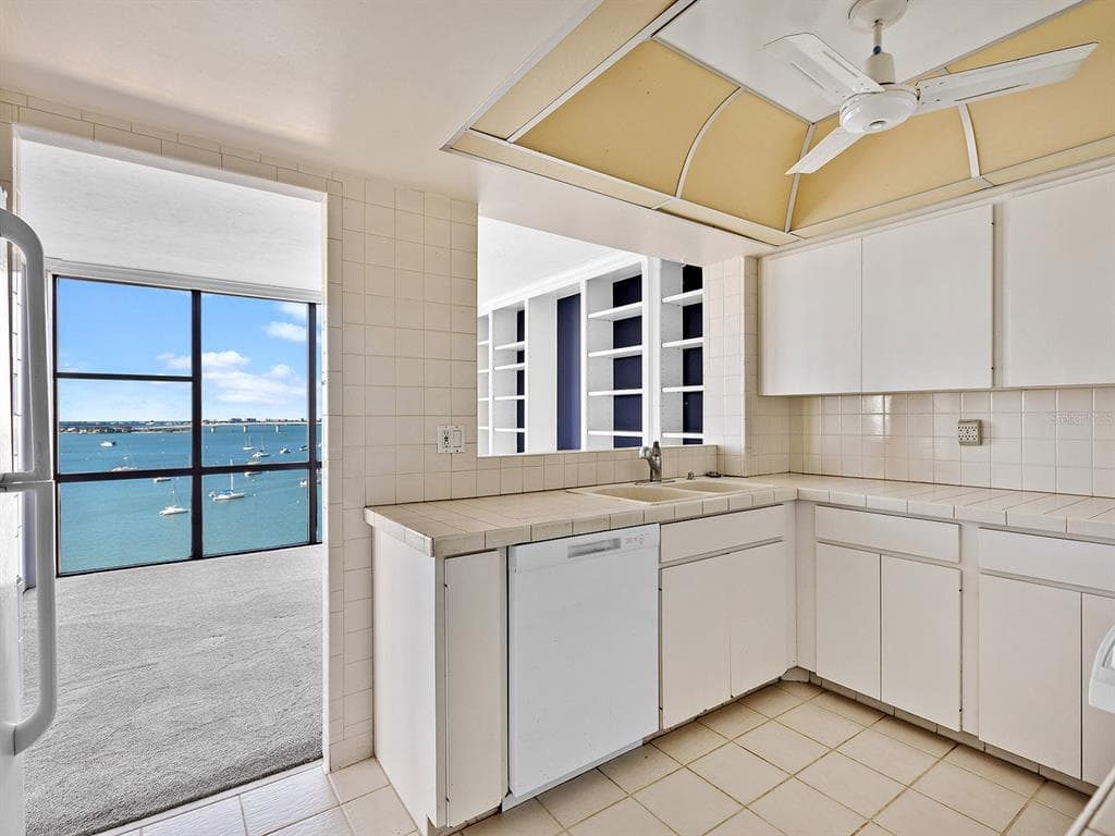 770 S PALM AVENUE 1201 photo 11