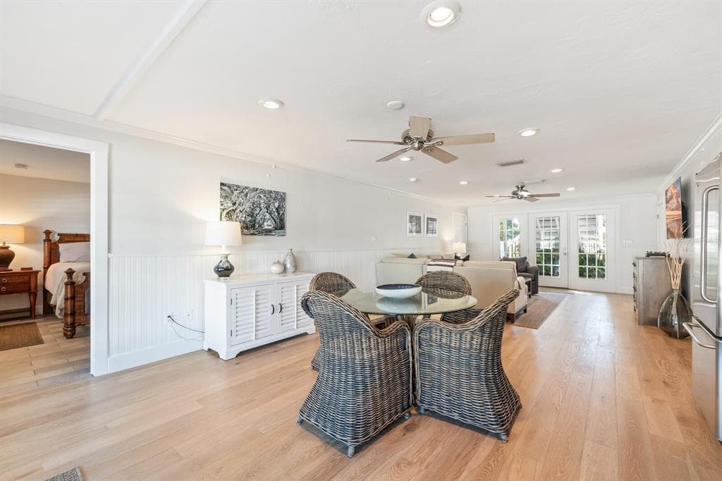 161 1ST STREET E photo 16