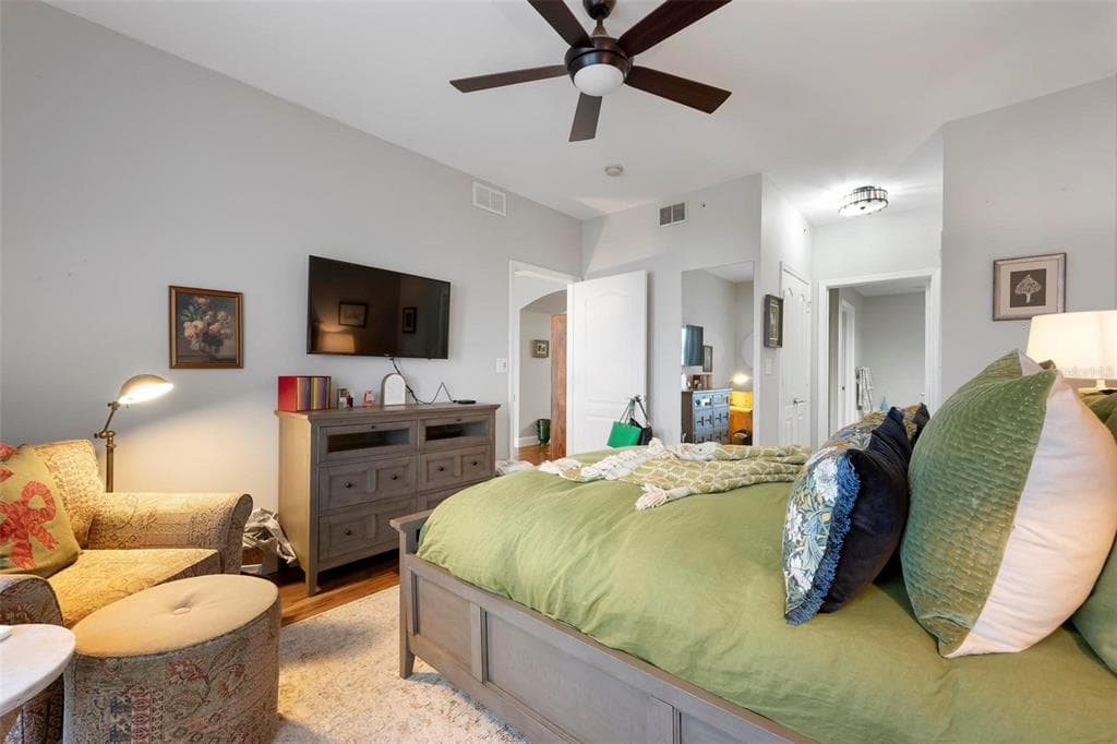 808 3RD AVENUE W 402 photo 24