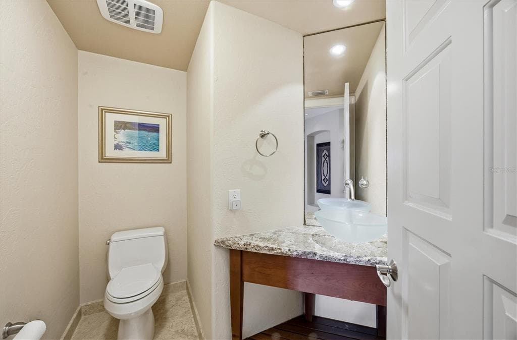 761 NORTON STREET photo 24