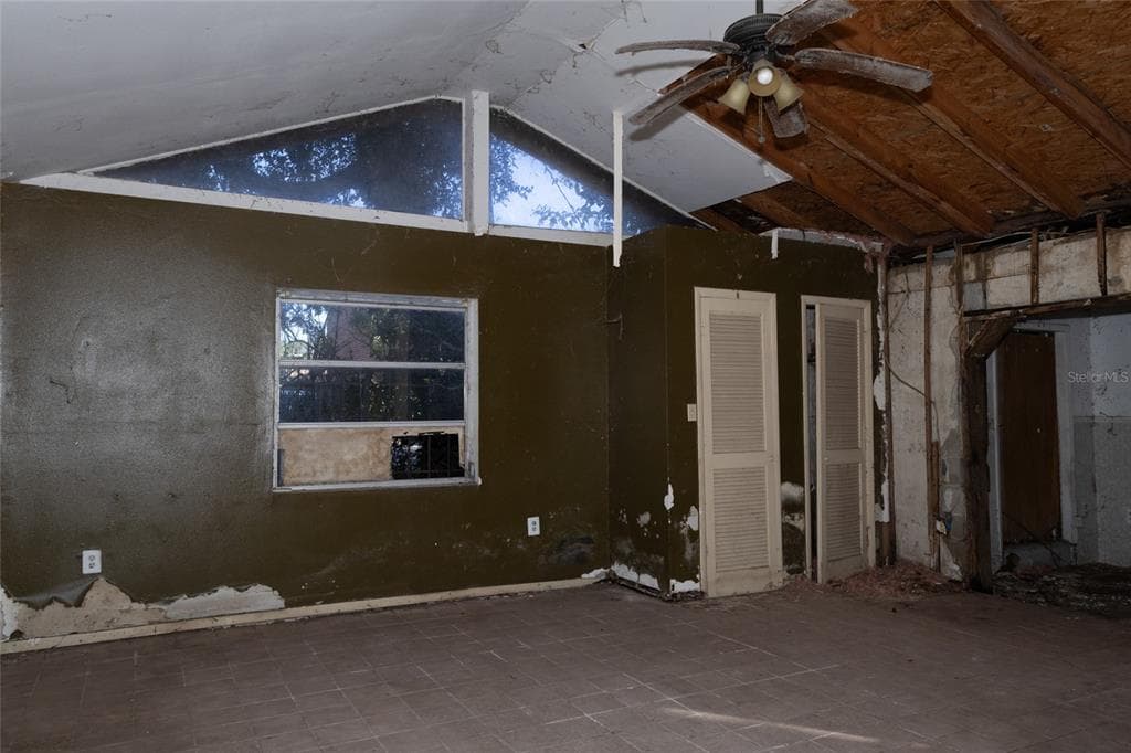 4711 S RIO GRANDE AVENUE photo 21