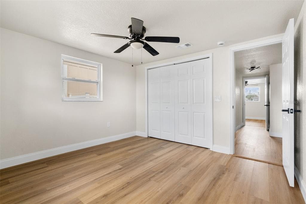 13804 VICTOR AVENUE photo 19