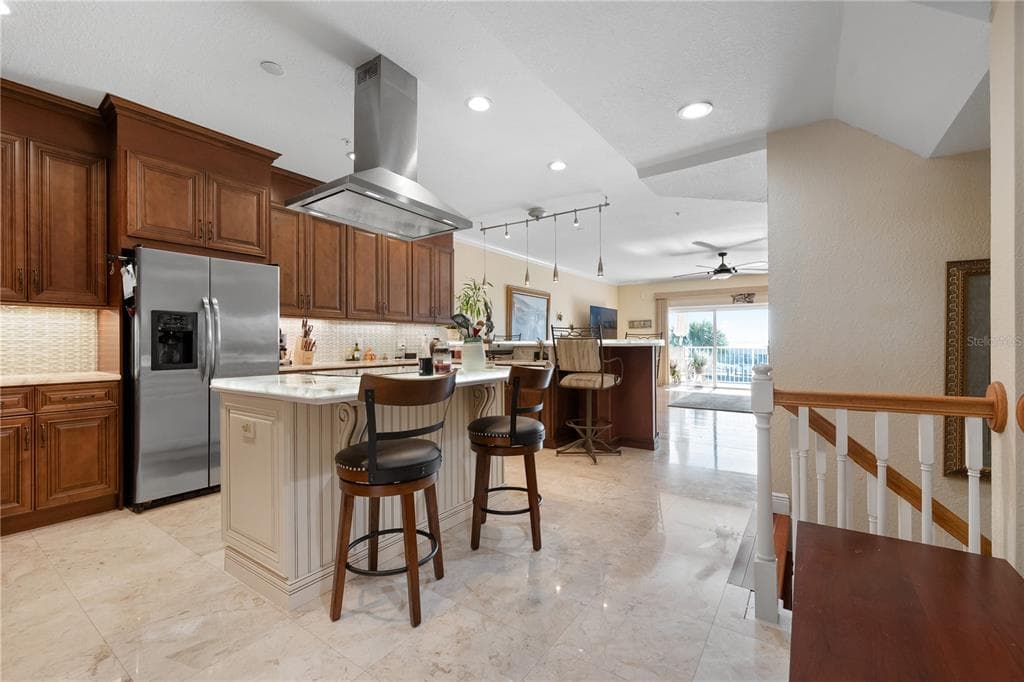 9923 MANATEE AVENUE W photo 2