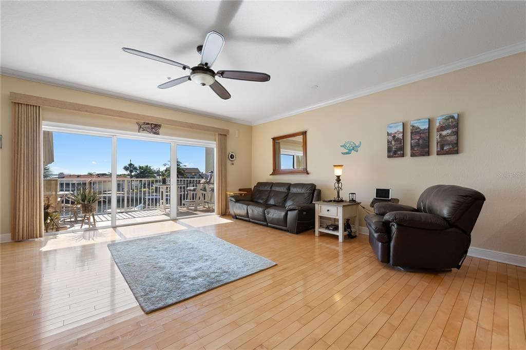 9923 MANATEE AVENUE W photo 6